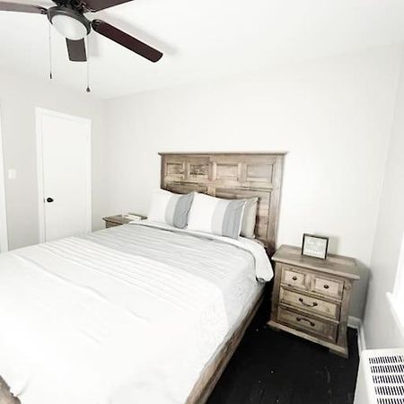 The Gateway: Entire Apartment 7 Mins From Airport Cleveland Buitenkant foto
