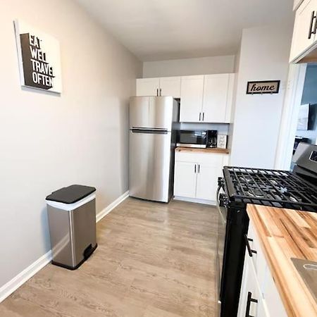 The Gateway: Entire Apartment 7 Mins From Airport Cleveland Buitenkant foto
