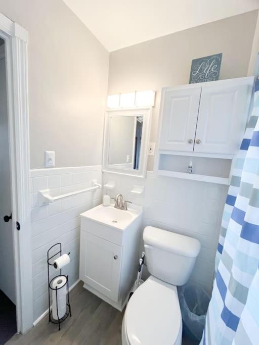 The Gateway: Entire Apartment 7 Mins From Airport Cleveland Buitenkant foto